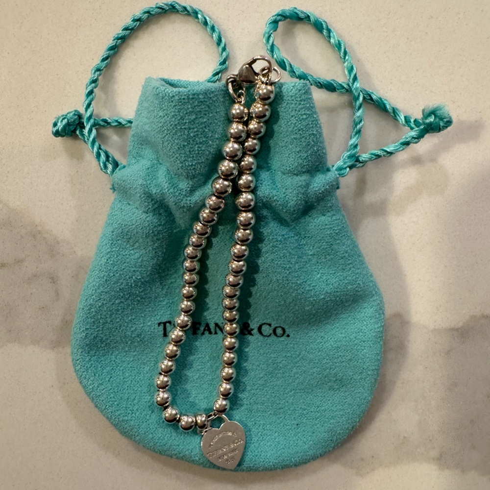 Return to Tiffany Heart Tag Bead Bracelet in Silver - Picture 2 of 6
